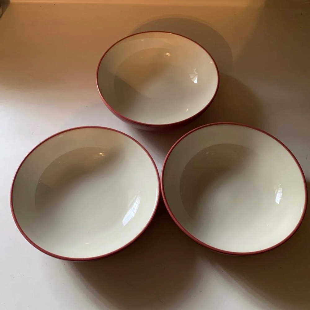 Noritake colorwave red bowls set of 3